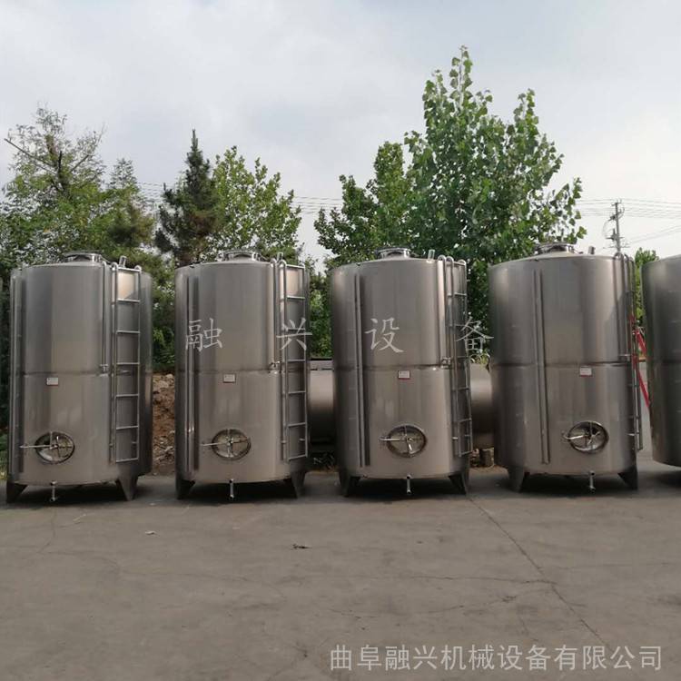 盆栽发财树会开花吗？揭秘盆栽发财树的养护秘密