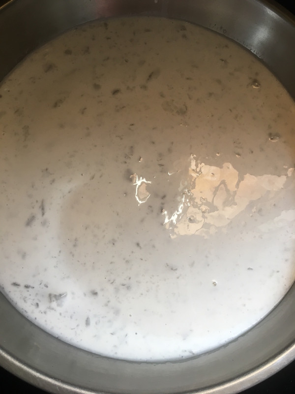 波萝盆栽：打造家中热带风情的小绿洲